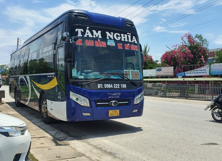 Tám Nghĩa: limousine rẻ nhất, chuyến 09:30 tiện lợi