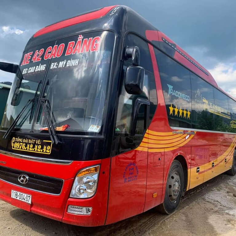 42 Limousine: giá cạnh tranh nhất 365.000đ phân khúc này