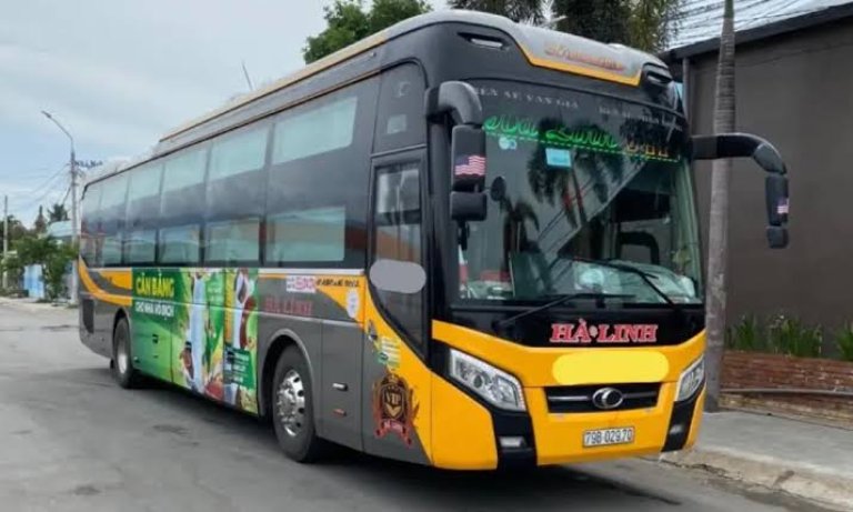 Hà Linh NT ghế thường 400.000đ chiều tối
