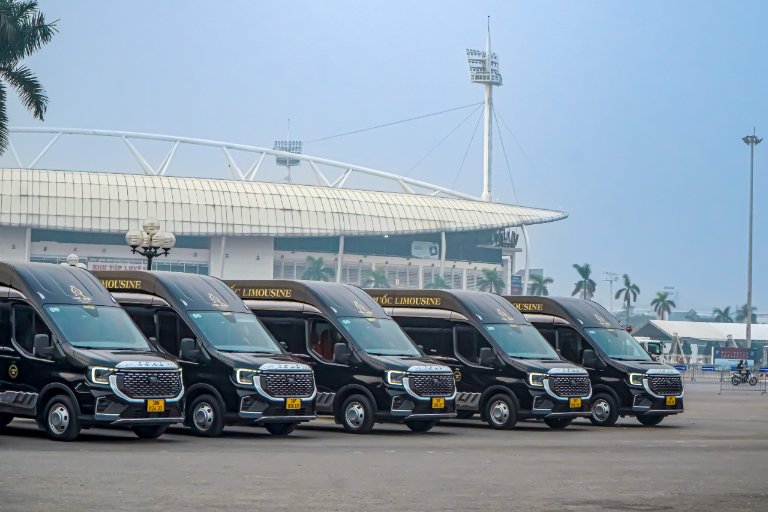 Anh Quốc Limousine - ghế massage 270.000đ