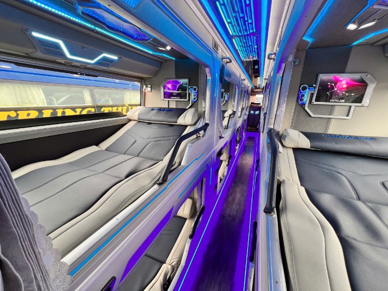 Phòng WC limousine Minh Phương MP Bus