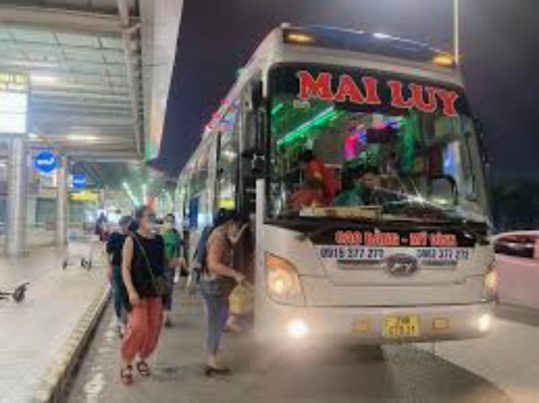 Xe giường nằm Mai Luy hiện đại giường rộng khăn ướt miễn phí Cao Bằng