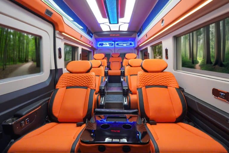 Nội thất ghế da tiêu chuẩn Tùng Tuấn Limousine