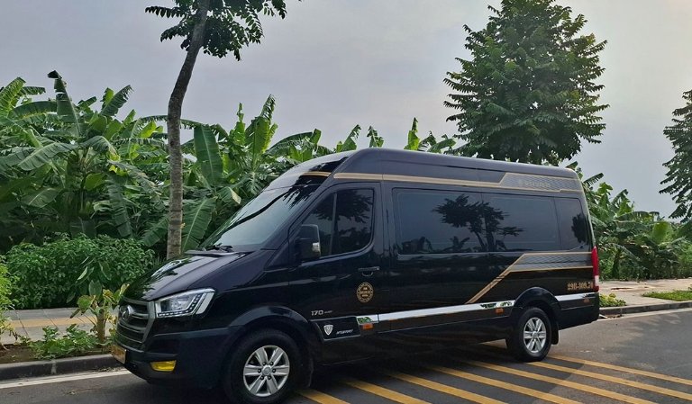 New Star limousine 11 chỗ, trả Golden Villa Sapa Hotel