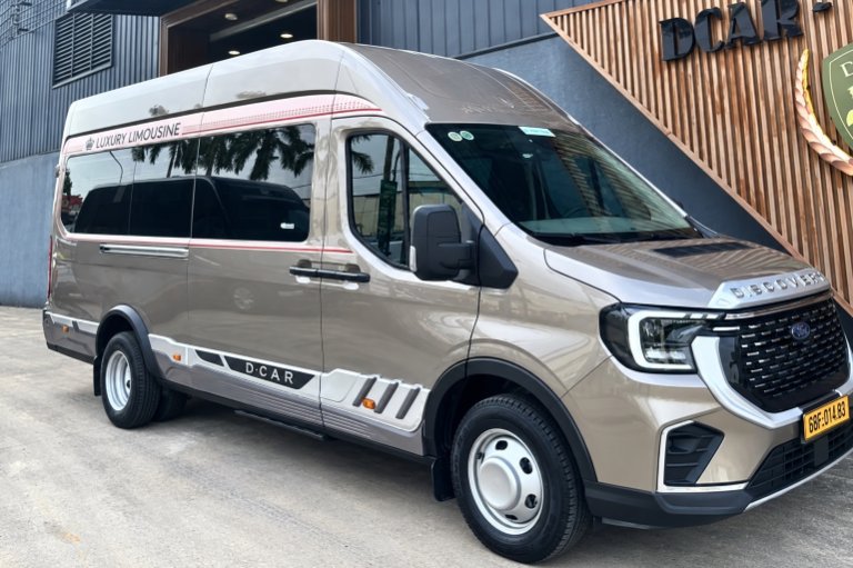 Newstar Travel limousine 11 chỗ, VP Phố Cổ 35 Lương