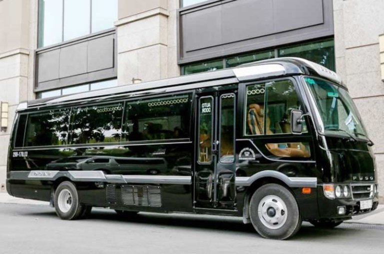 Bus Vip Limousine đón Hàng Rươi Phố Cổ