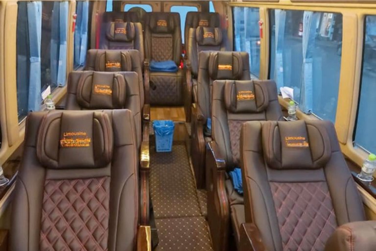 Xe limousine Bus Vip: ghế da thoải mái