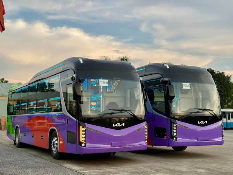 Đình Nhân xe khách ghế thường 1.000.000đ chuyến trưa