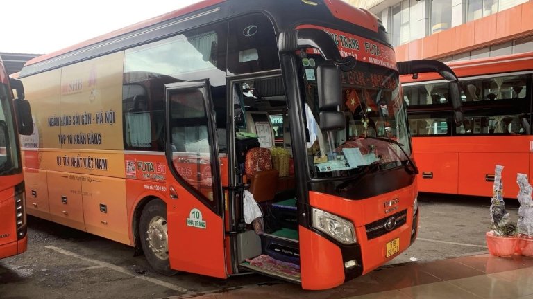 Phương Trang: limousine rộng rãi, tiện nghi đầy đủ, giá cực rẻ
